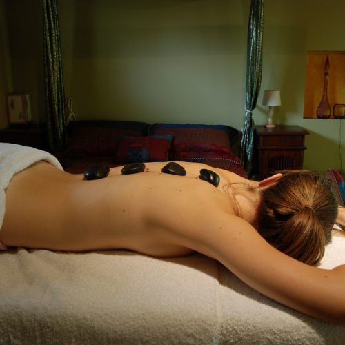 Massaggio con pietre Hot Stone